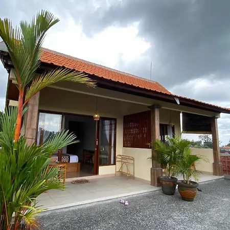 Mari\'S Guest House